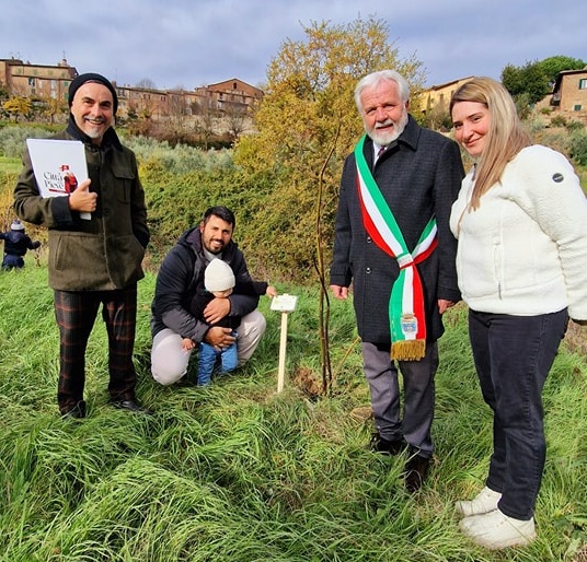 A Città della Pieve il Comune mette a dimora 36 alberi