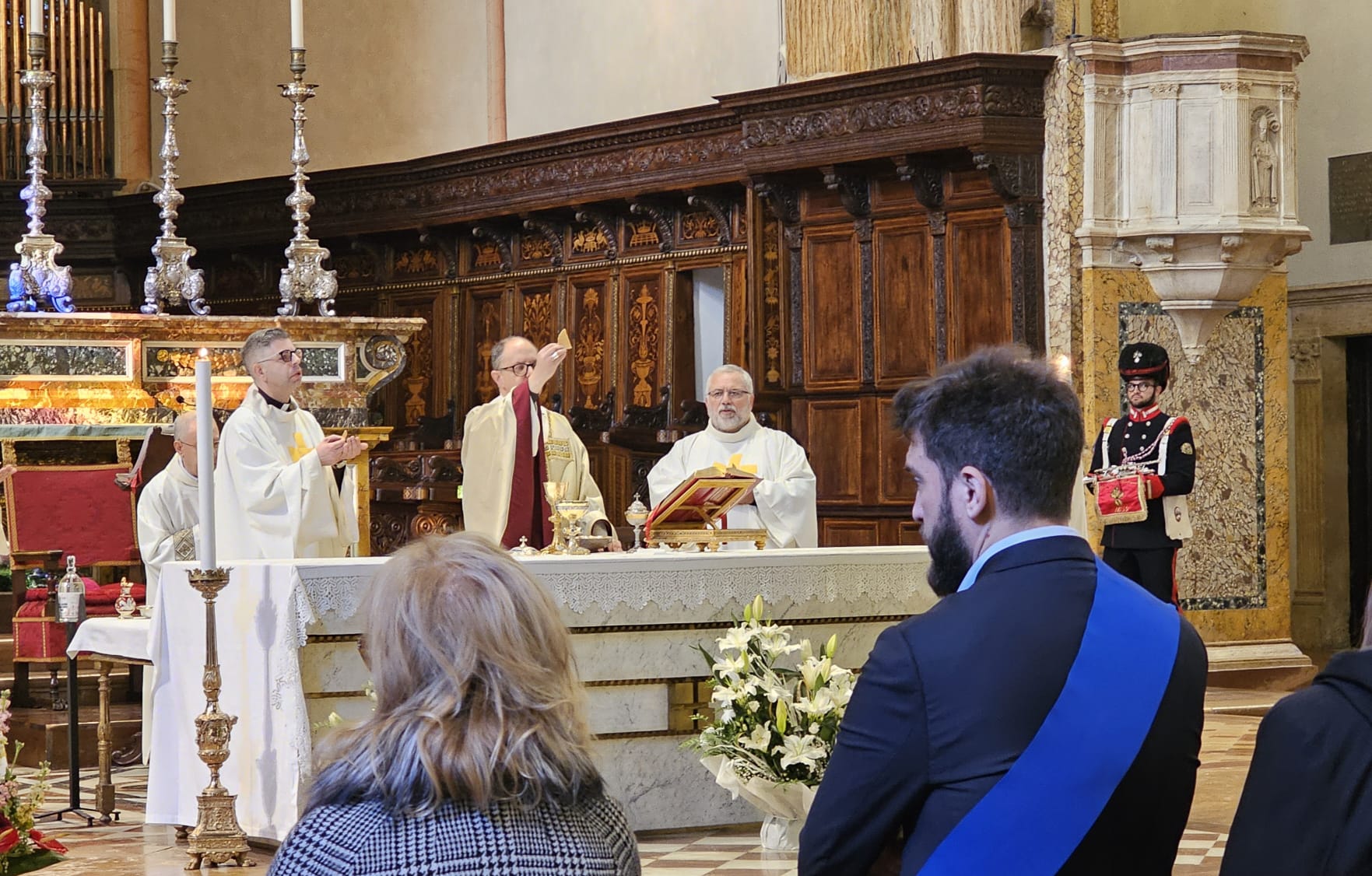 Verso il Natale – Celebrata a Perugia la messa Interforze