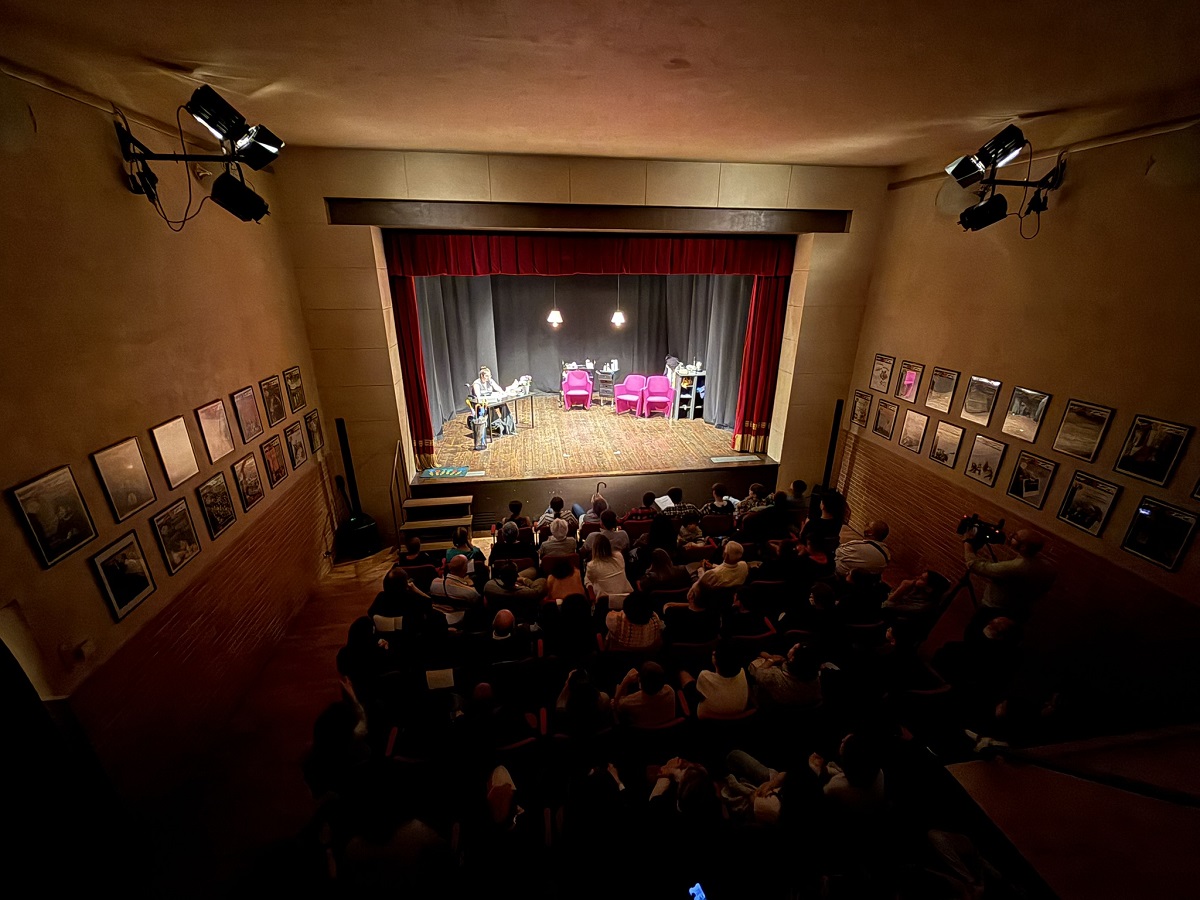 Montone - "Nodi al pettine": applausi al Teatro San Fedele per i giovani della scuola “Polidori”