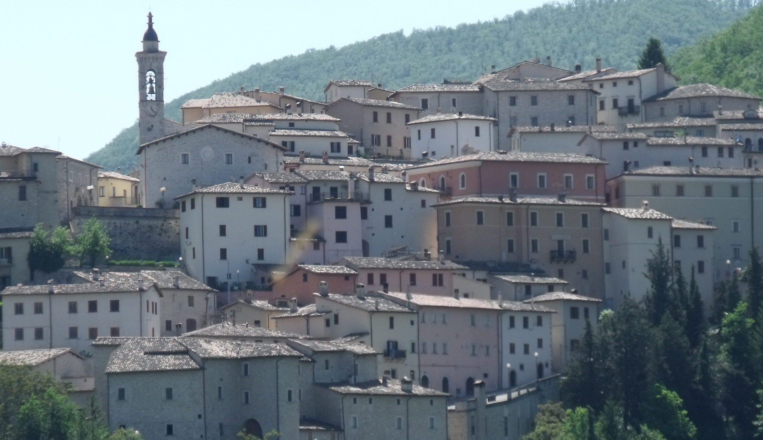 Viabilità – Preci, interruzione temporanea al traffico