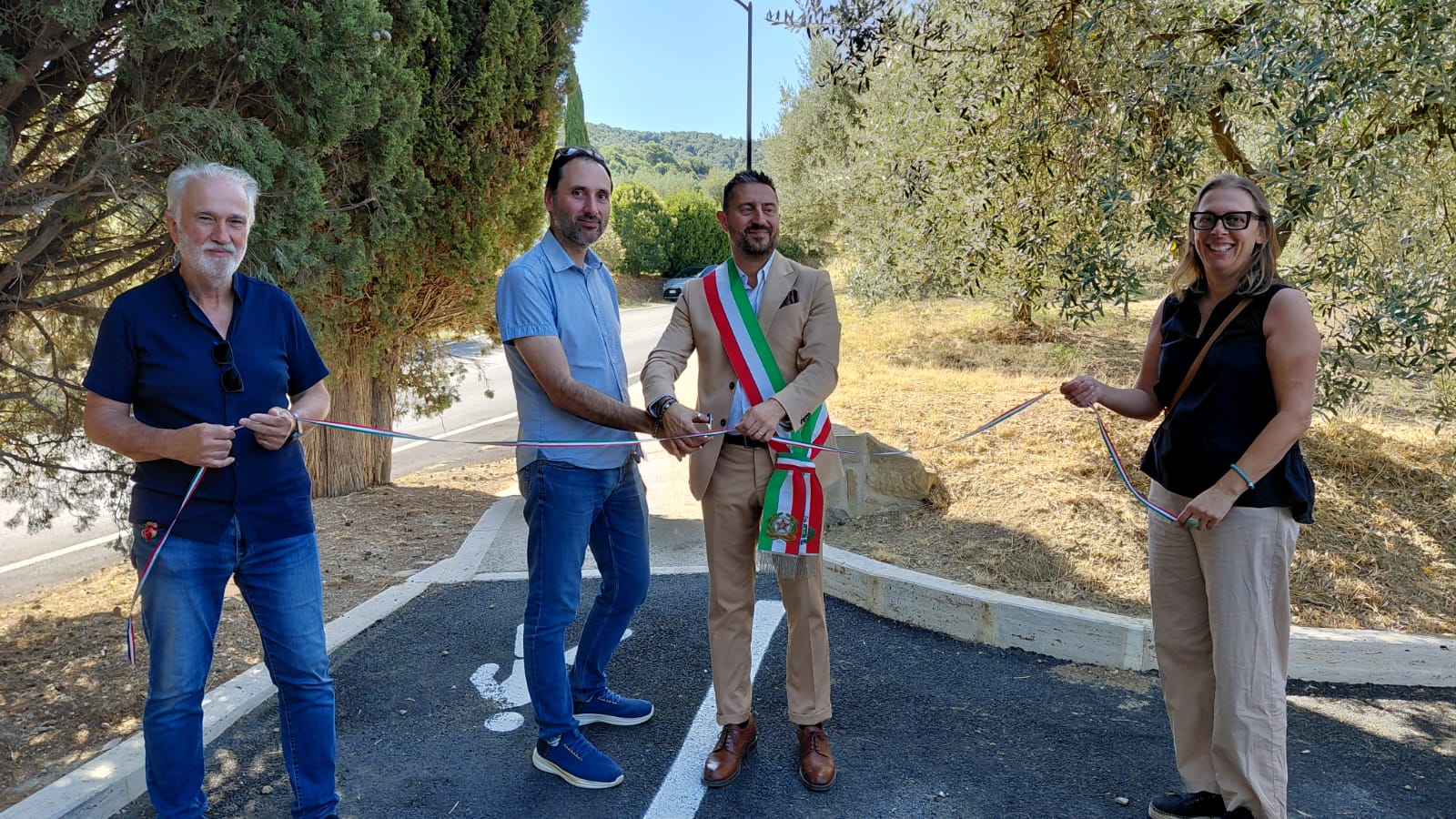 Il taglio del nastro