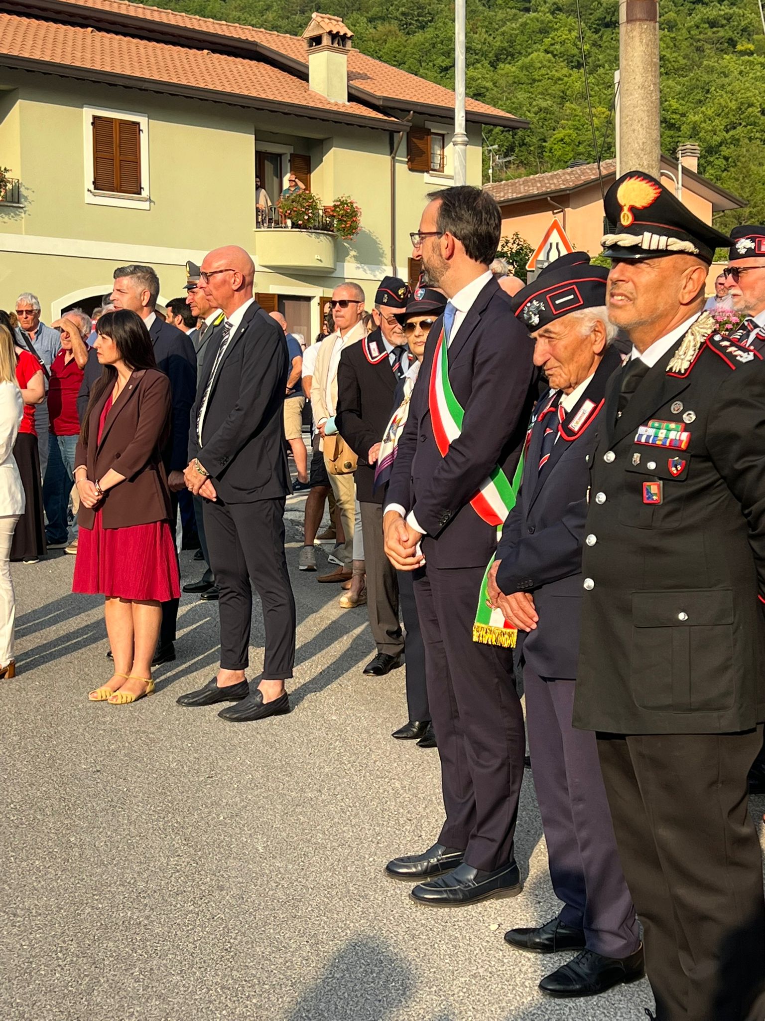 Un momento della cerimonia commemorativa del carabiniere Sbarretti