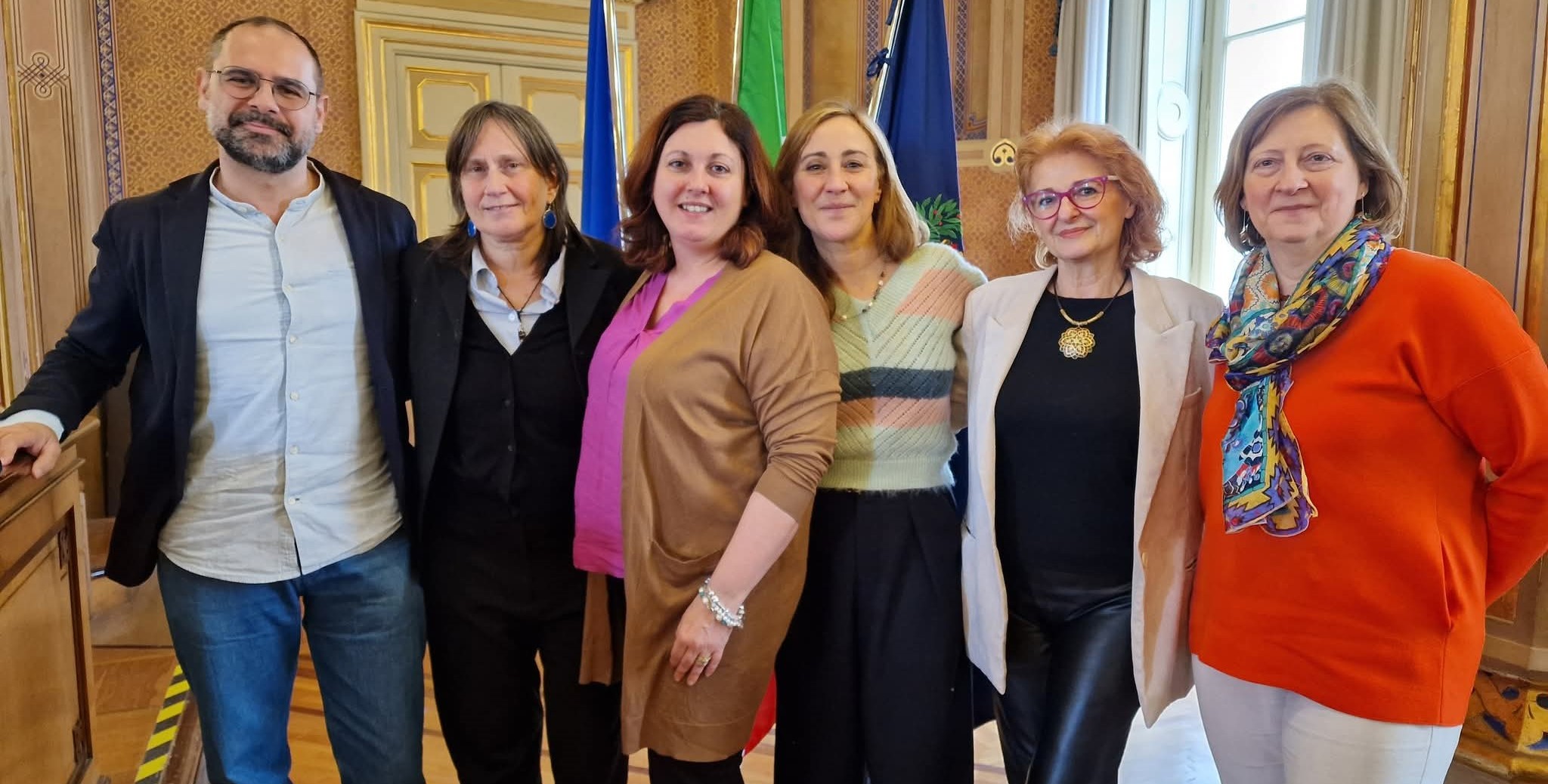 Foto di gruppo: Ravenda, Pompili, la Consigliera di Parità effettiva Bistocchi, la Consigliera provinciale Pasquino, De Leonibus e la Consigliera di Parità supplente Gatti