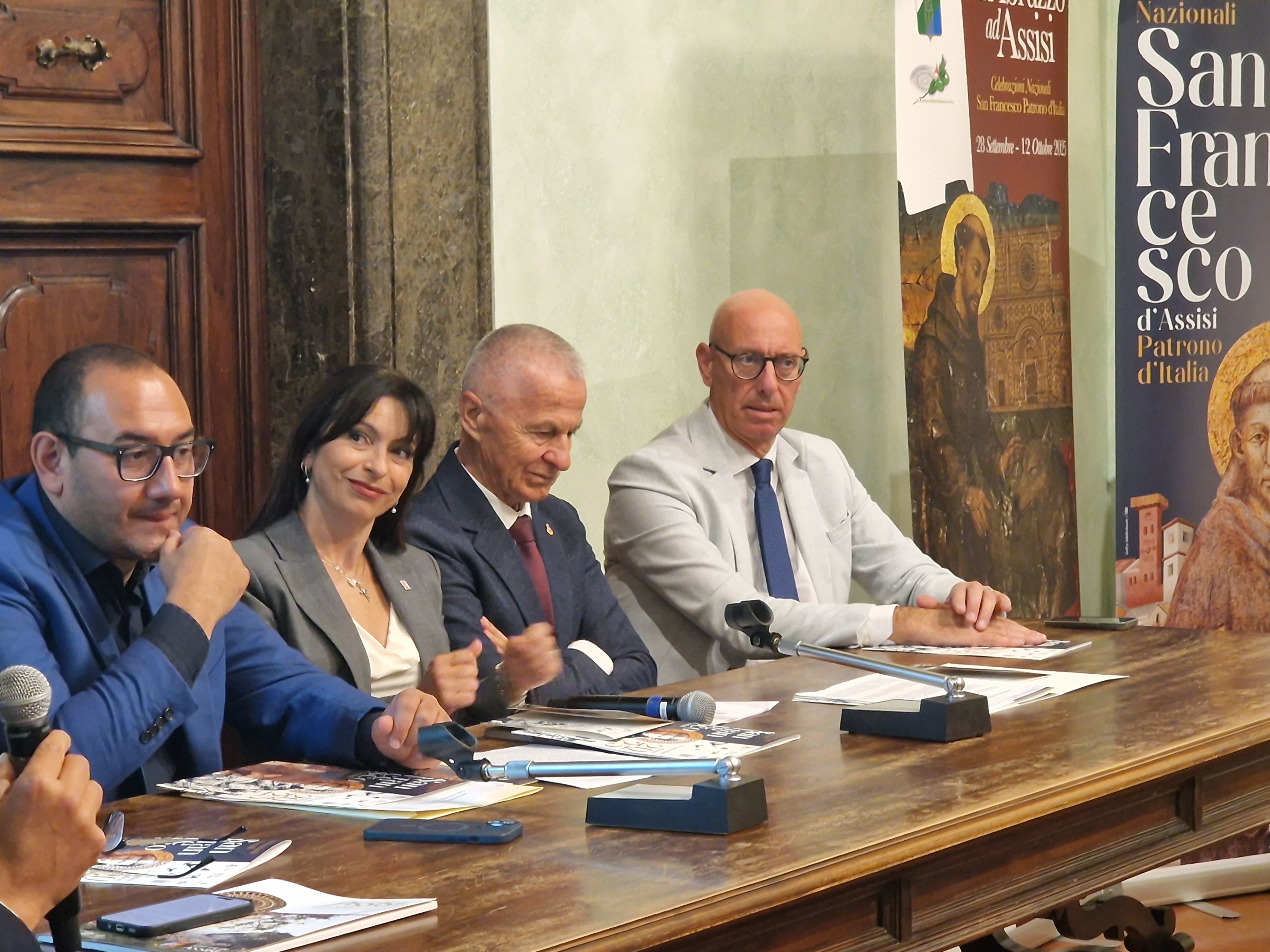 Un momento della conferenza stampa