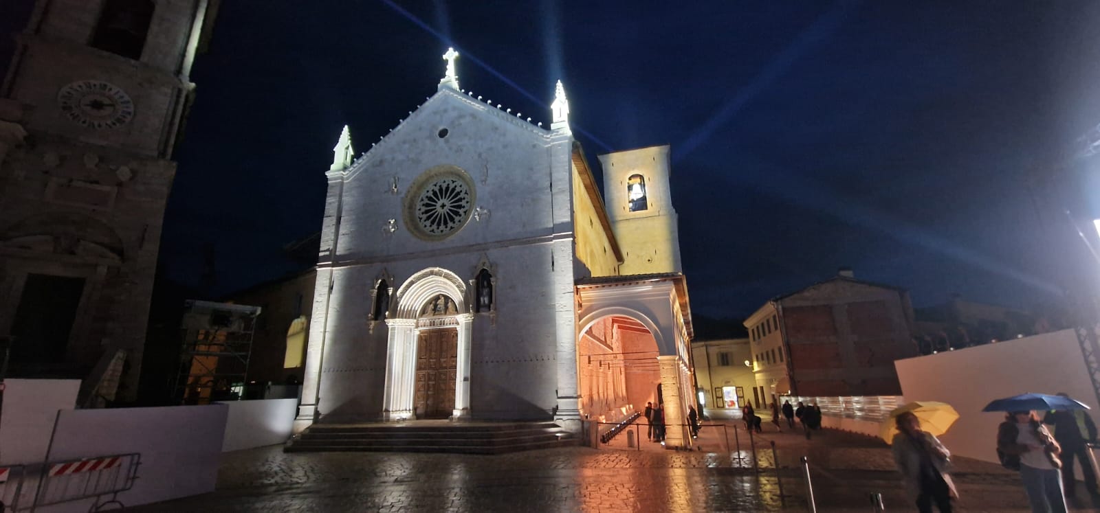 La basilica di San Benedetto  La basilica di San Benedetto