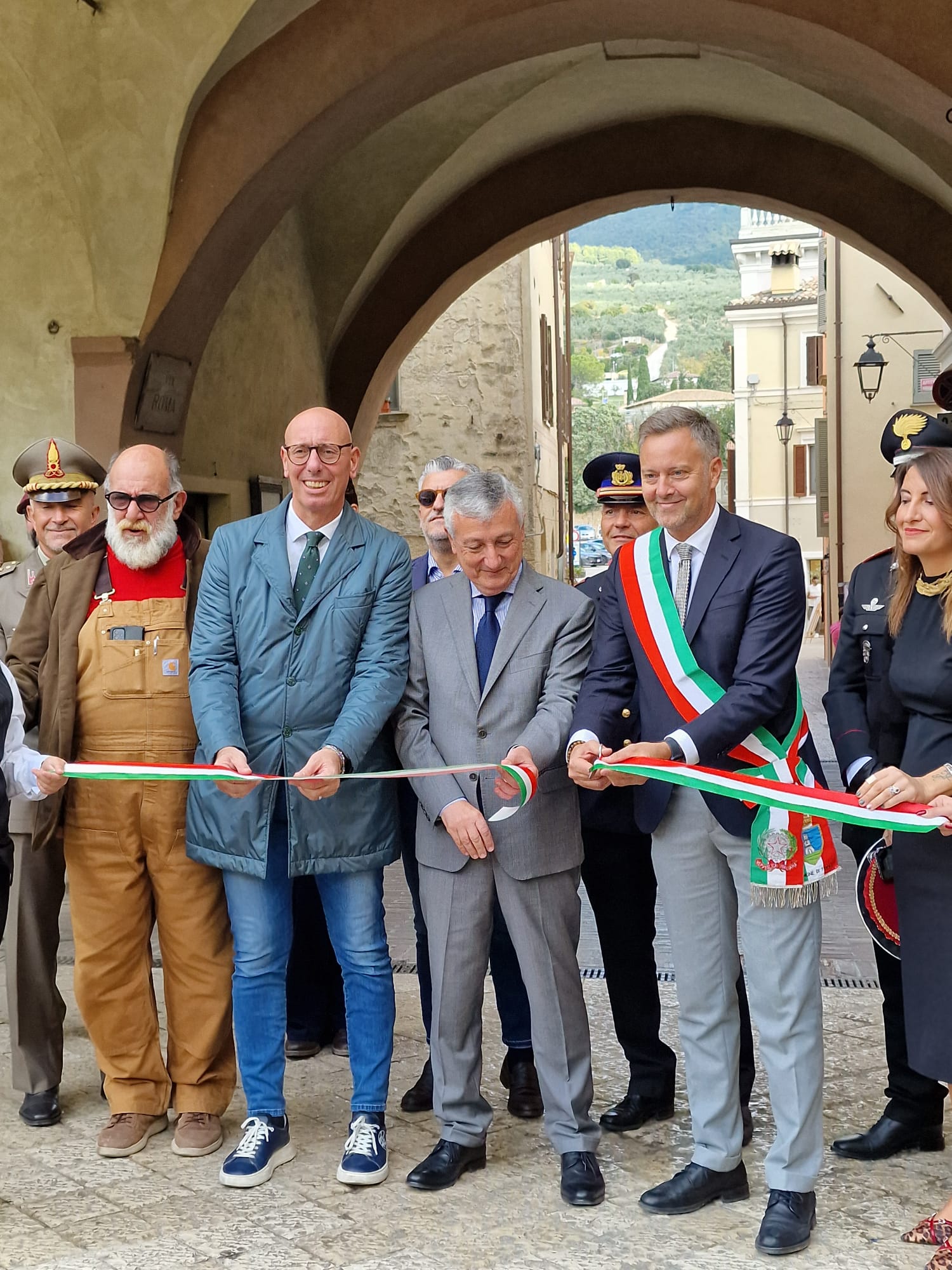 Taglio del nastro della Mostra Mercato del Sedano Nero di Trevi