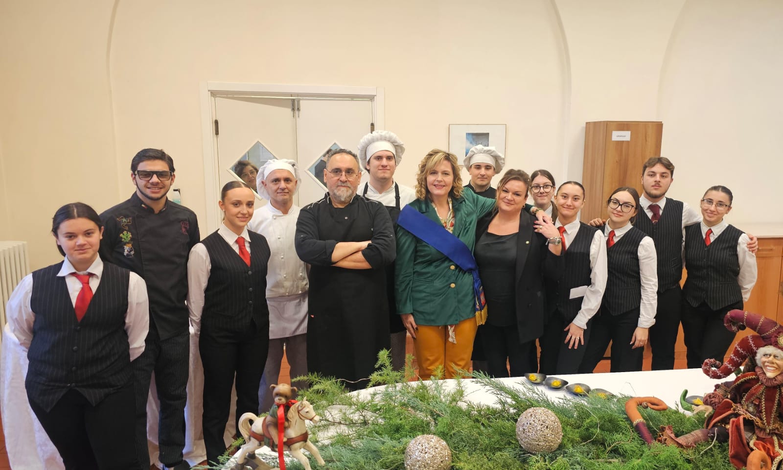 Immagine dell'Istituto Alberghiero in festa per i 60 anni