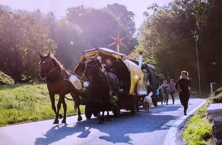 A Montone arriva il Circo Teatro Soluna con uno spettacolo senza tempo