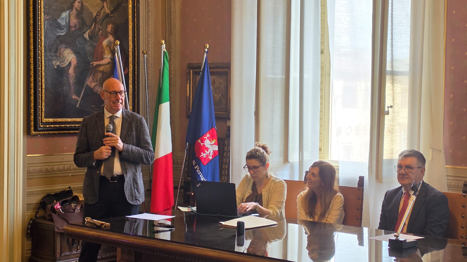 Il Palazzo della Provincia ha ospitato il convegno sul presente e il futuro della professione ostetrica