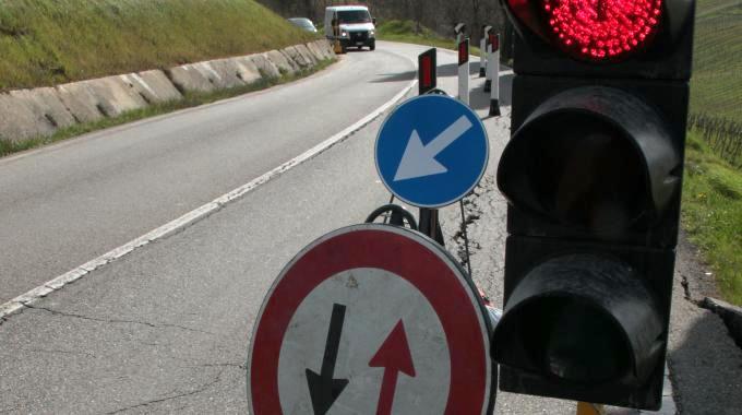 Segnale di senso unico alternato
