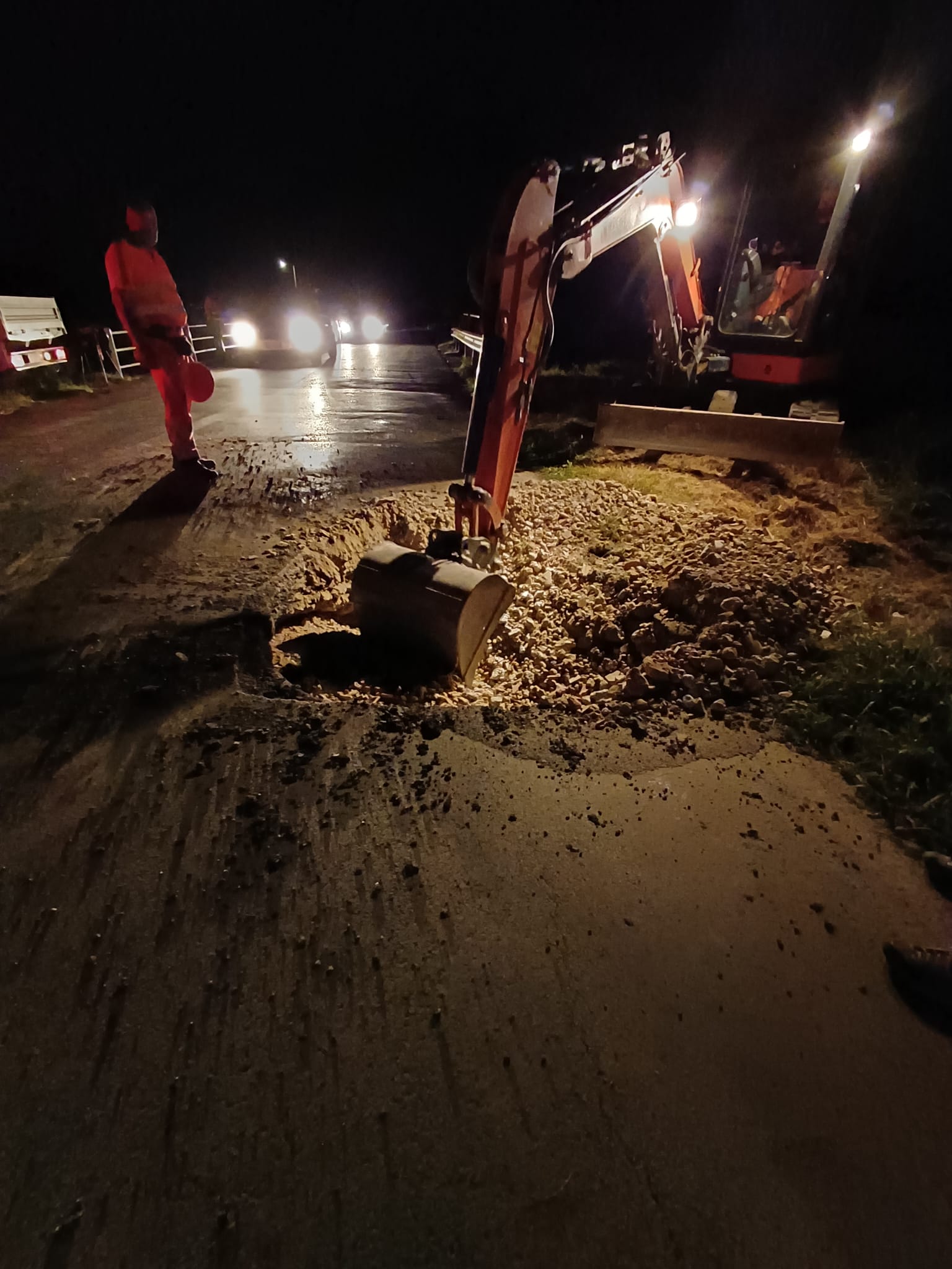 Città della Pieve, intervento della Provincia sulla SP 308 già nella tarda serata di ieri Città della Pieve, intervento della Provincia sulla SP 308 già nella tarda serata di ieri