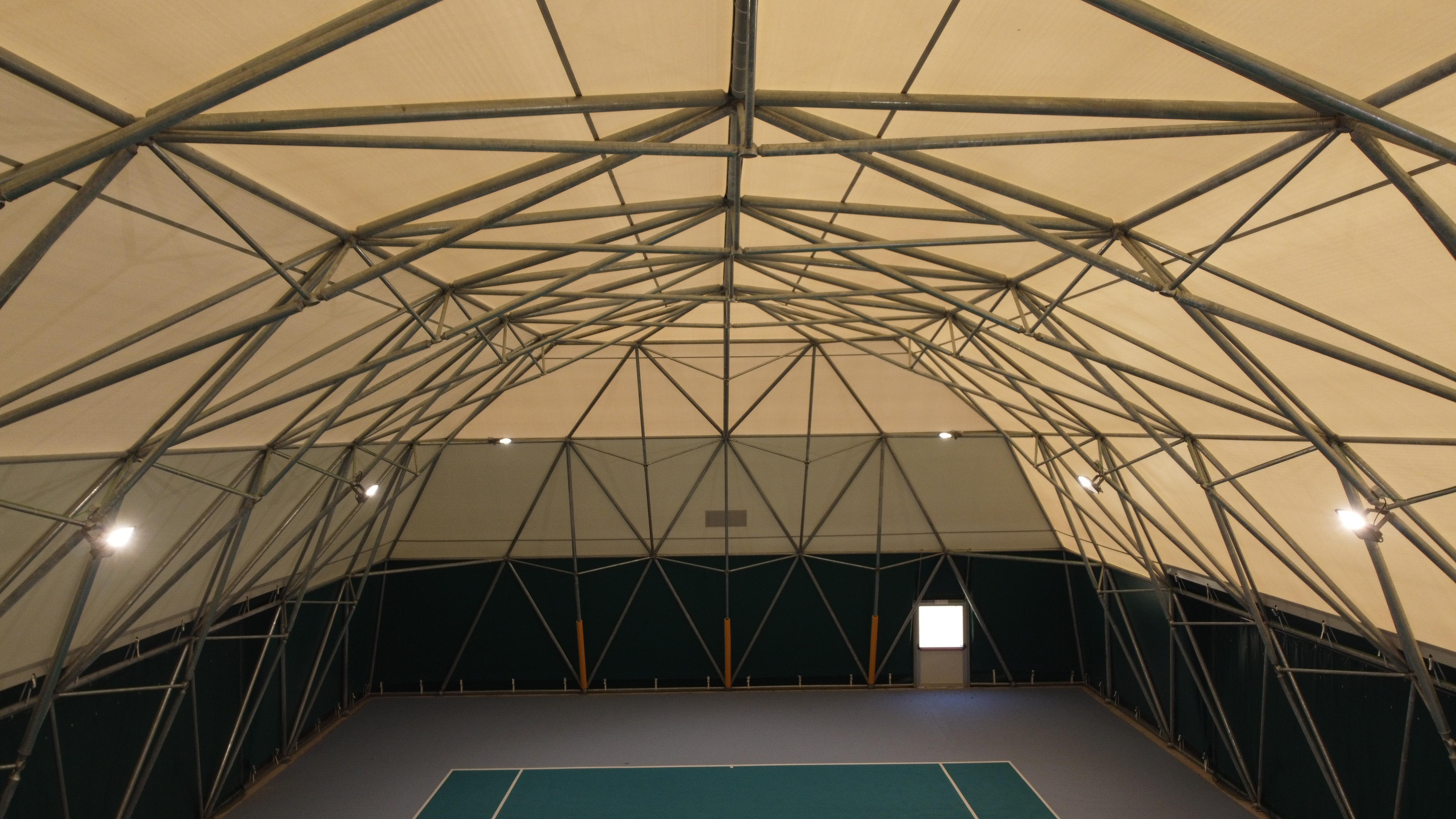 Montone, domenica l&rsquo;inaugurazione del nuovo campo da tennis intitolato a Enzo Feligioni
